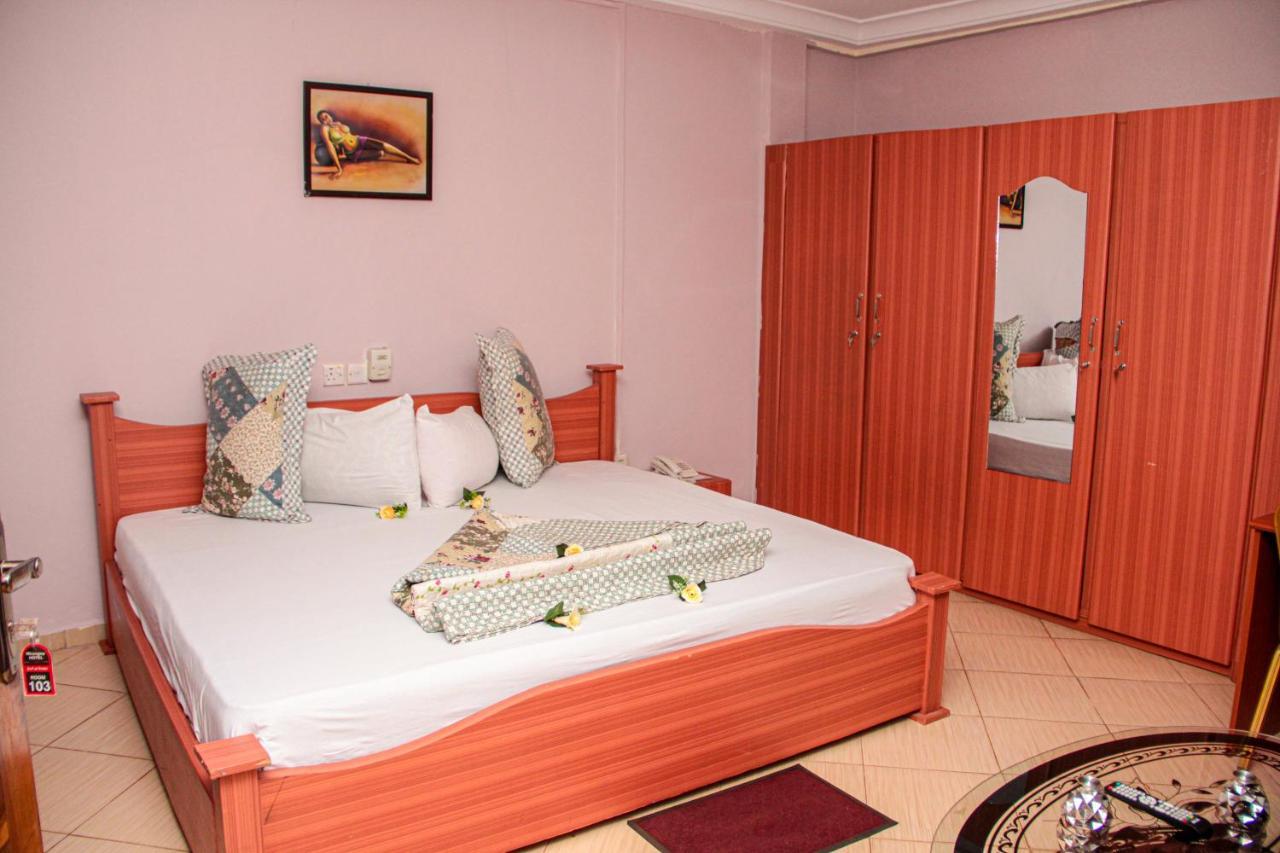 Nbangba Hotel Techiman Dış mekan fotoğraf