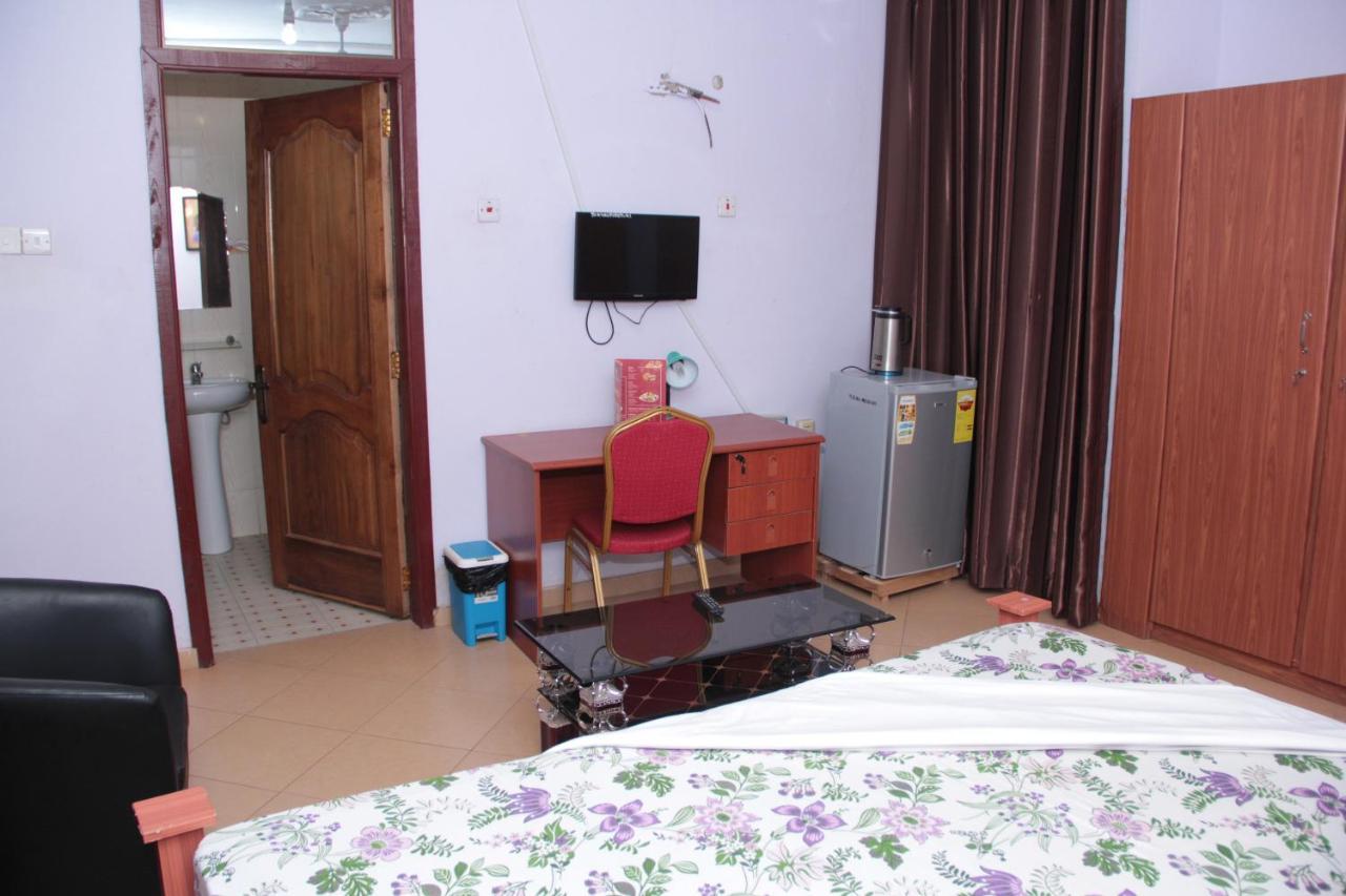 Nbangba Hotel Techiman Dış mekan fotoğraf