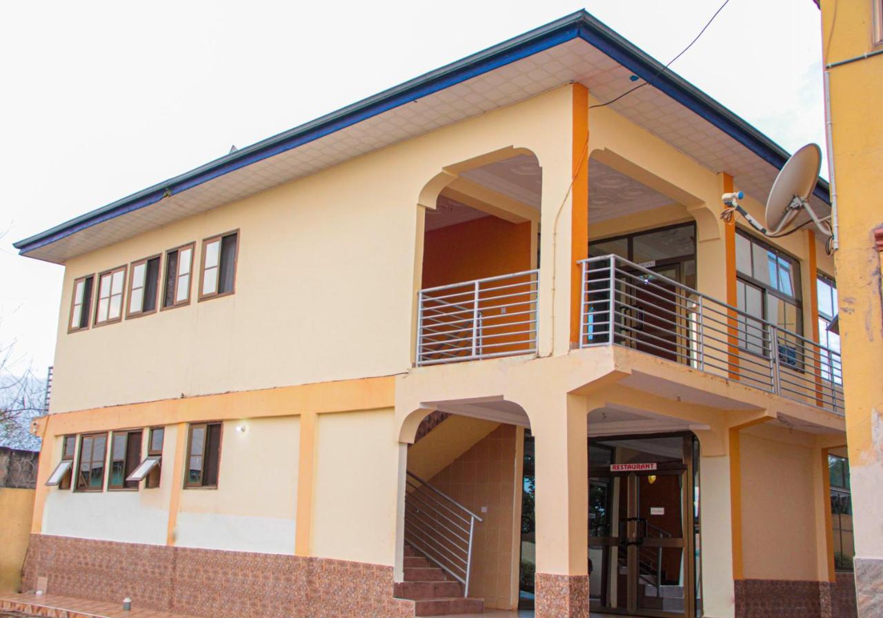 Nbangba Hotel Techiman Dış mekan fotoğraf